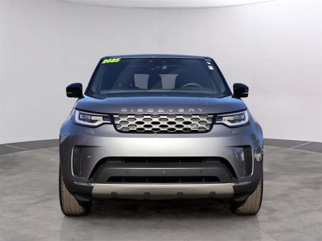 used 2025 Land Rover Discovery car, priced at $56,977