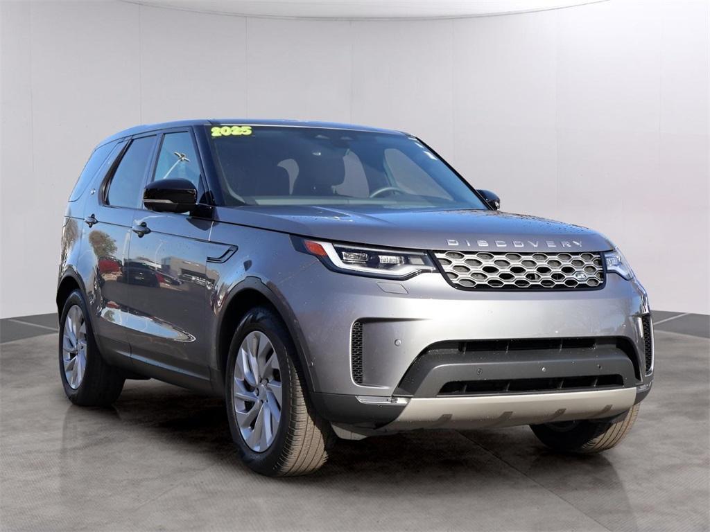 used 2025 Land Rover Discovery car, priced at $56,977