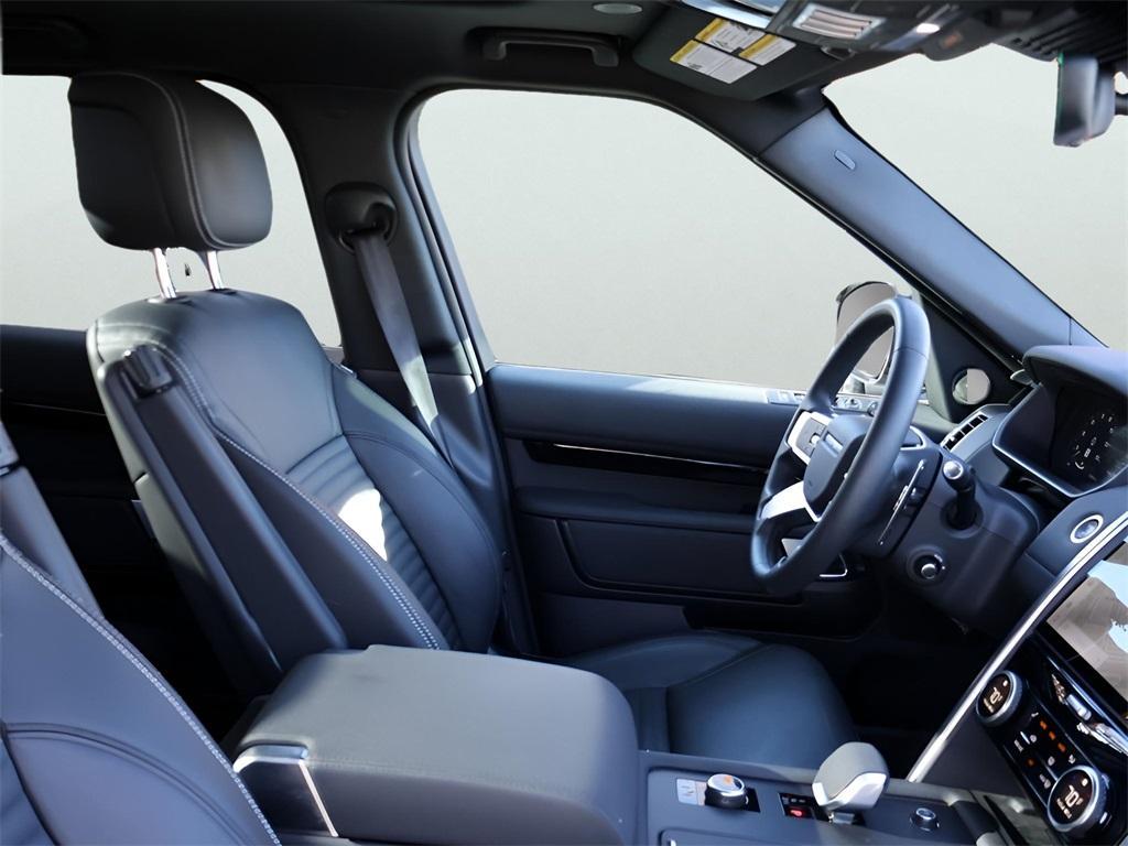 used 2025 Land Rover Discovery car, priced at $56,977