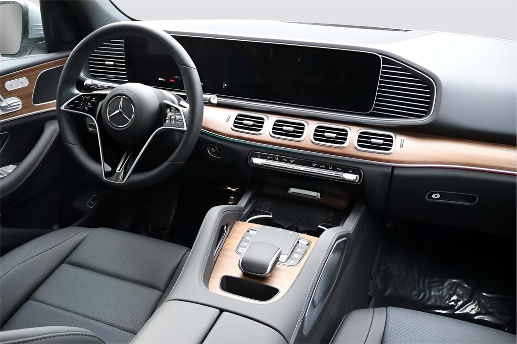 new 2025 Mercedes-Benz GLE 350 car, priced at $69,715