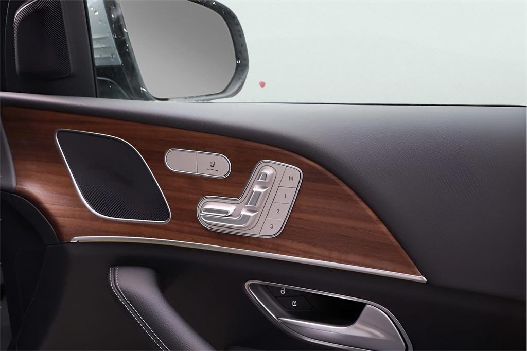new 2025 Mercedes-Benz GLE 350 car, priced at $69,715