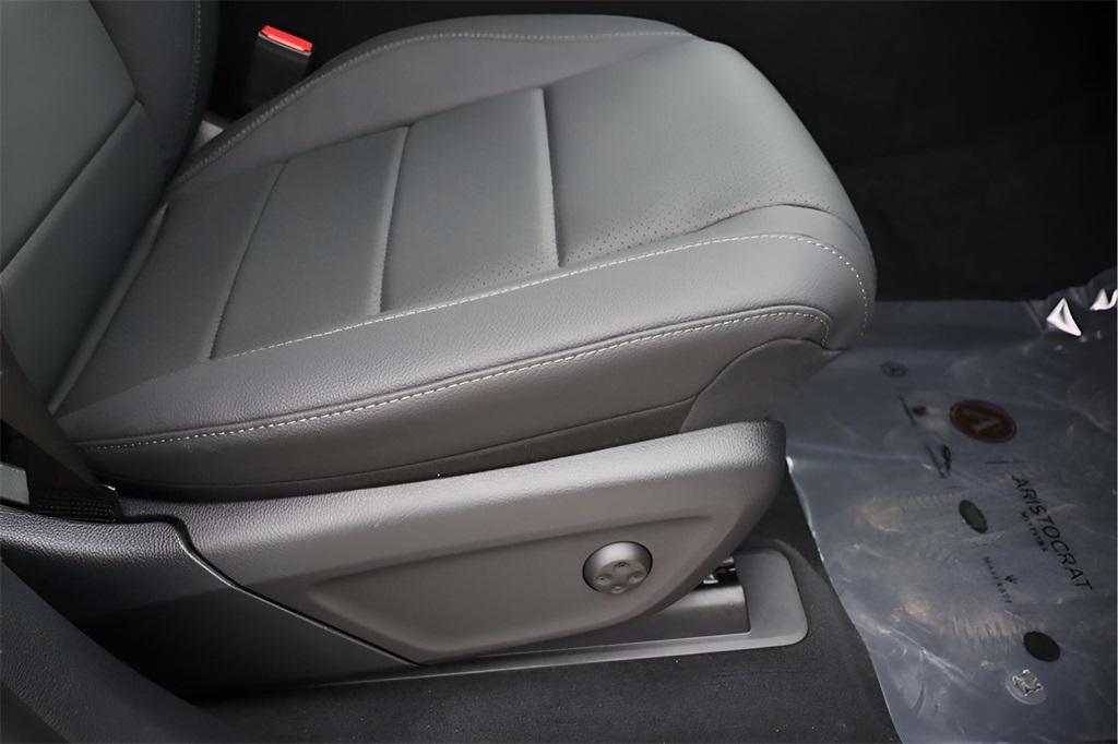 new 2025 Mercedes-Benz GLE 350 car, priced at $69,715