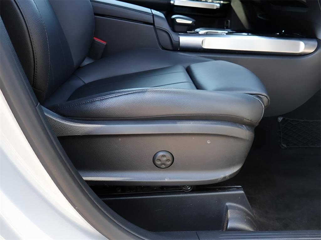 used 2020 Mercedes-Benz GLB 250 car, priced at $25,490