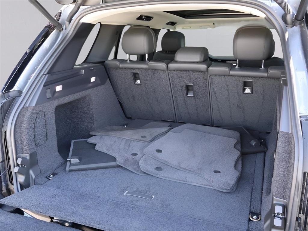 used 2024 Land Rover Range Rover car, priced at $136,577