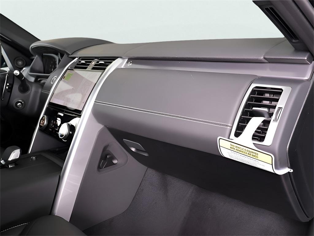 new 2025 Land Rover Discovery car, priced at $87,753