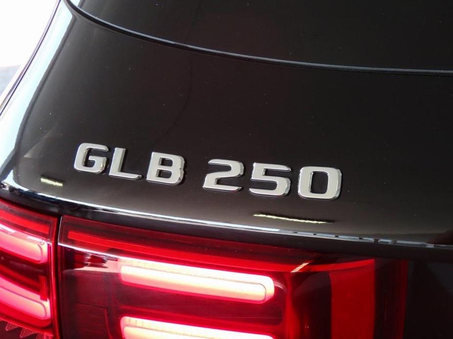 used 2024 Mercedes-Benz GLB 250 car, priced at $50,977