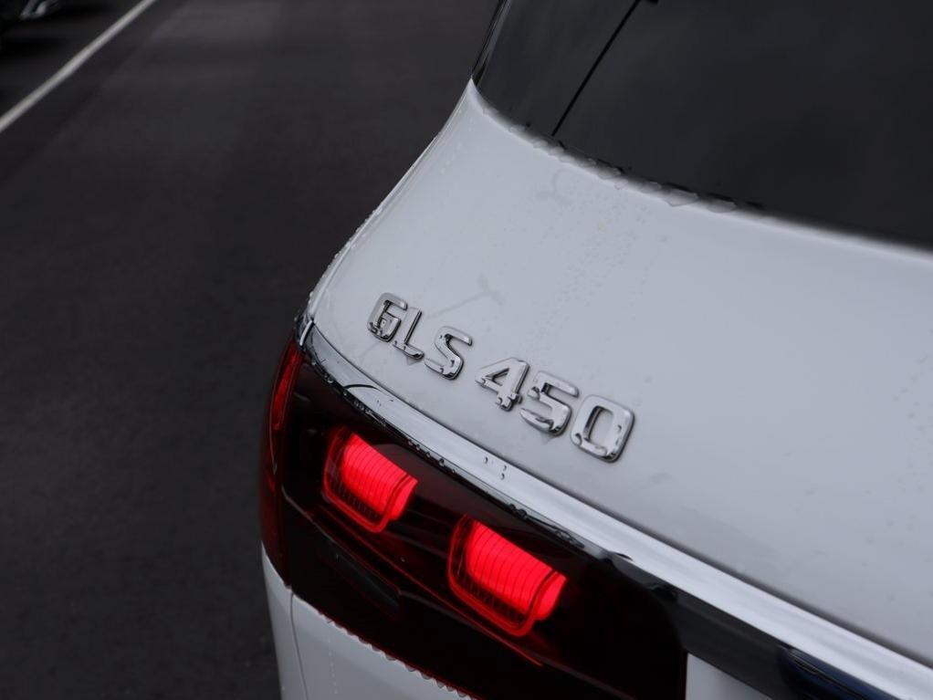 new 2026 Mercedes-Benz GLS 450 car, priced at $106,215