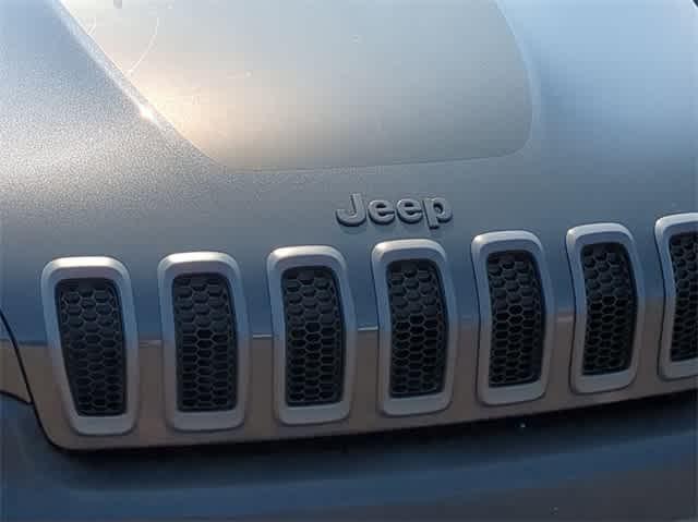 used 2014 Jeep Cherokee car, priced at $12,525