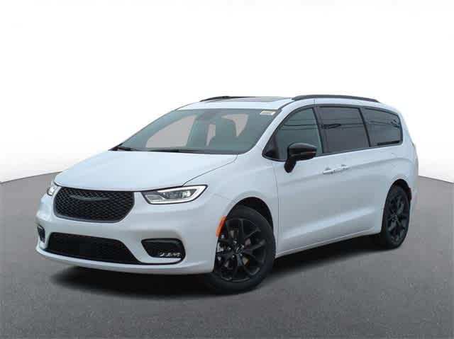 new 2024 Chrysler Pacifica car, priced at $43,106