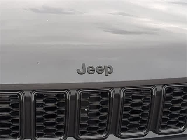 new 2024 Jeep Grand Cherokee L car, priced at $49,401