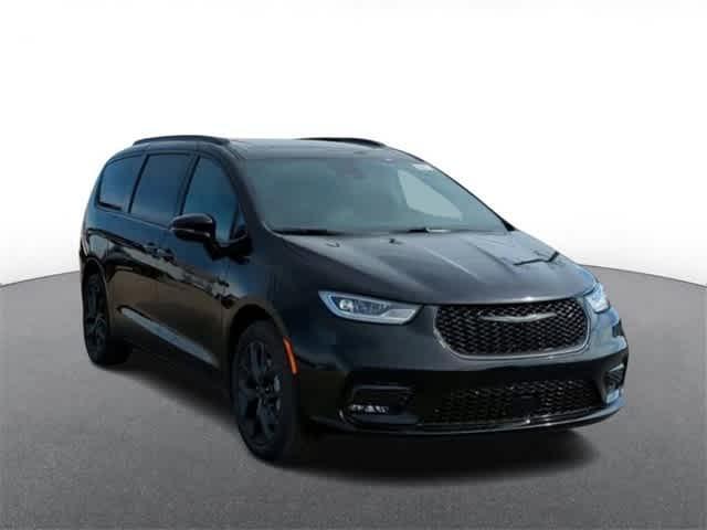 new 2024 Chrysler Pacifica car, priced at $51,146