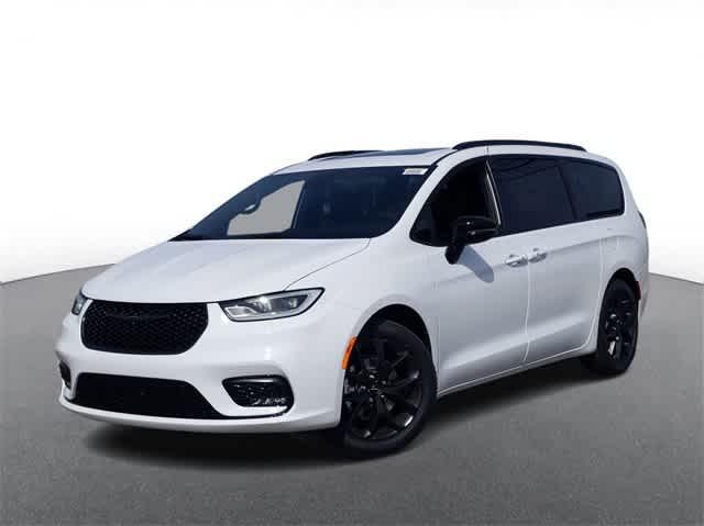 new 2024 Chrysler Pacifica car, priced at $46,106