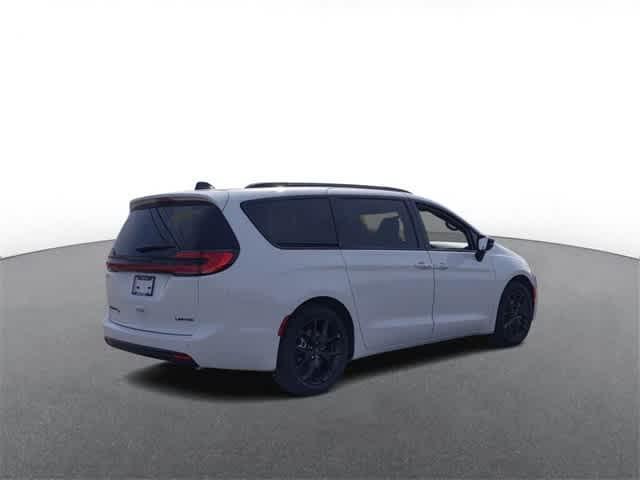 new 2024 Chrysler Pacifica car, priced at $46,106