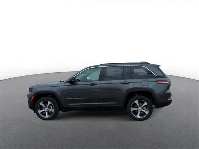 new 2024 Jeep Grand Cherokee car, priced at $47,454