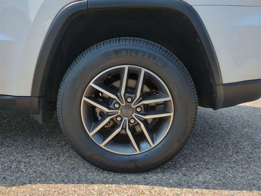used 2022 Jeep Grand Cherokee car, priced at $28,449