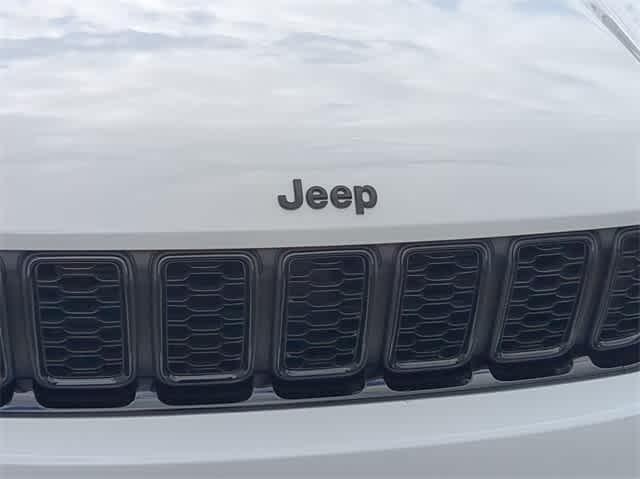 used 2022 Jeep Grand Cherokee car, priced at $33,250