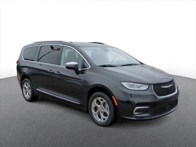 used 2021 Chrysler Pacifica car, priced at $27,325