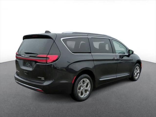 used 2021 Chrysler Pacifica car, priced at $27,325