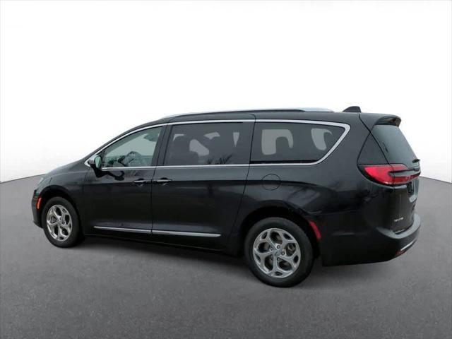 used 2021 Chrysler Pacifica car, priced at $27,325