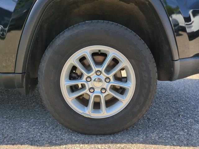 used 2019 Jeep Grand Cherokee car, priced at $18,450