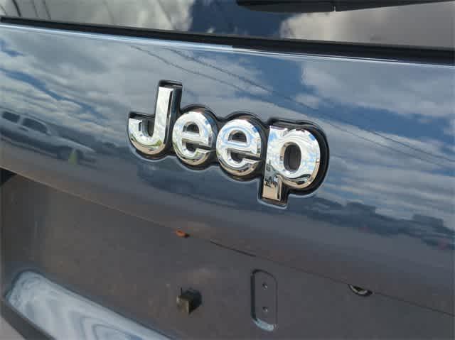 used 2021 Jeep Cherokee car, priced at $25,500