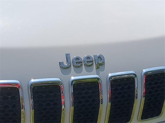 used 2021 Jeep Cherokee car, priced at $23,600