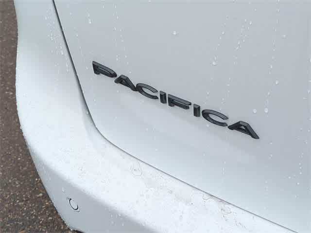 new 2024 Chrysler Pacifica car, priced at $42,062