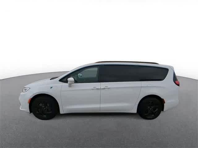 used 2021 Chrysler Pacifica Hybrid car, priced at $32,225