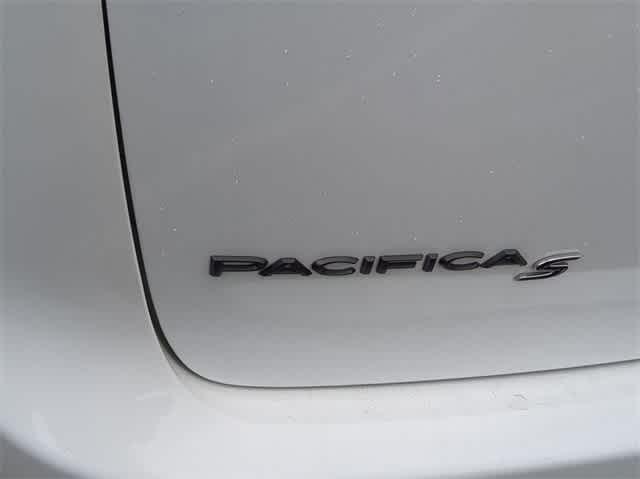 used 2021 Chrysler Pacifica Hybrid car, priced at $32,225