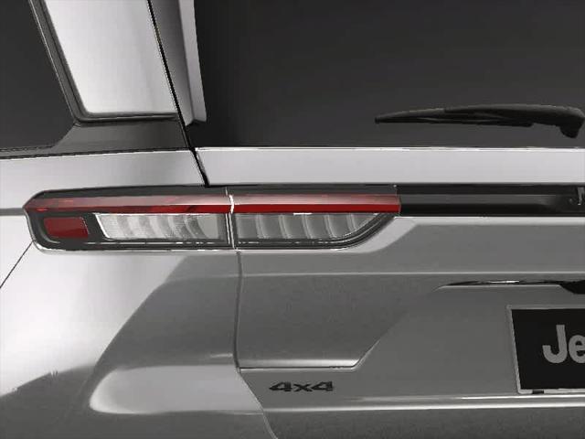 new 2025 Jeep Grand Cherokee car, priced at $43,504