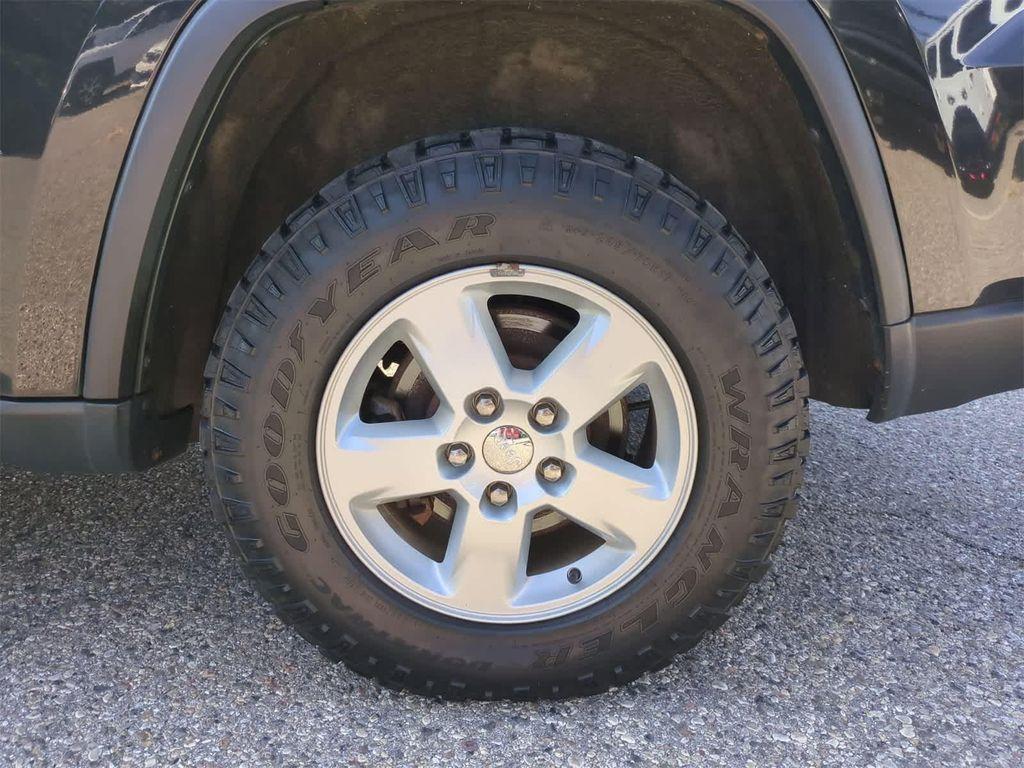 used 2013 Jeep Grand Cherokee car, priced at $10,700