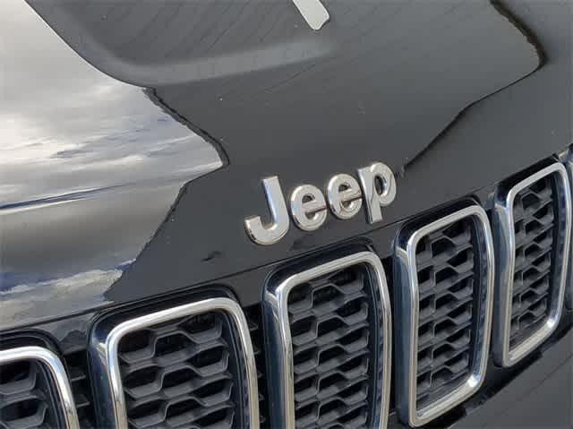 used 2021 Jeep Grand Cherokee car, priced at $23,400