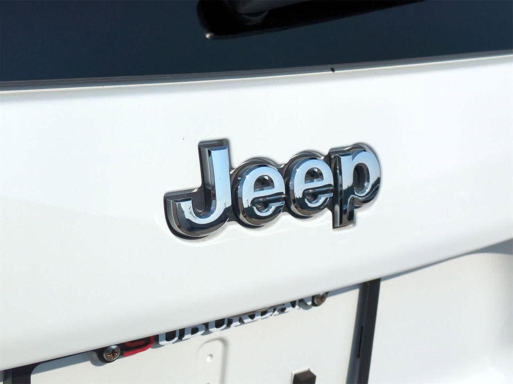used 2022 Jeep Cherokee car, priced at $27,925