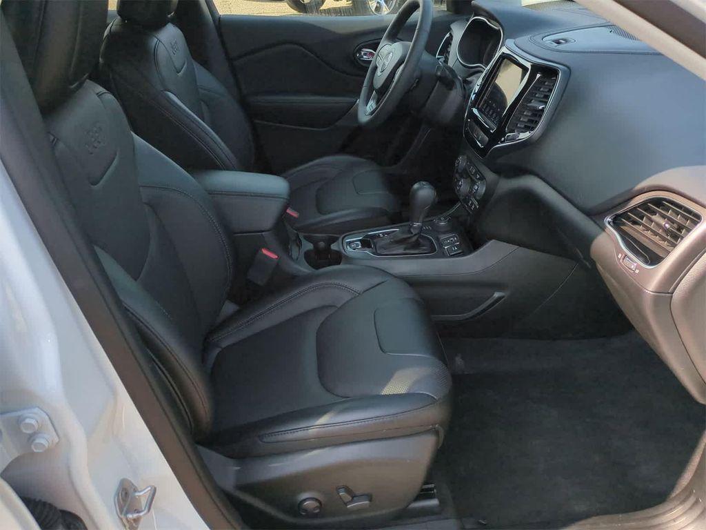 used 2022 Jeep Cherokee car, priced at $27,925