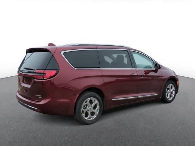 used 2021 Chrysler Pacifica car, priced at $30,425