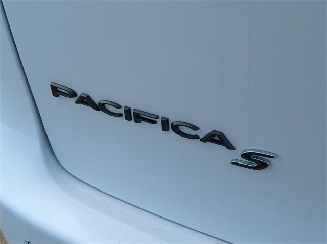 new 2024 Chrysler Pacifica car, priced at $50,124