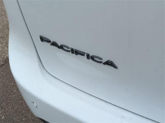 new 2024 Chrysler Pacifica car, priced at $42,062