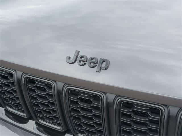 new 2024 Jeep Grand Cherokee car, priced at $49,939