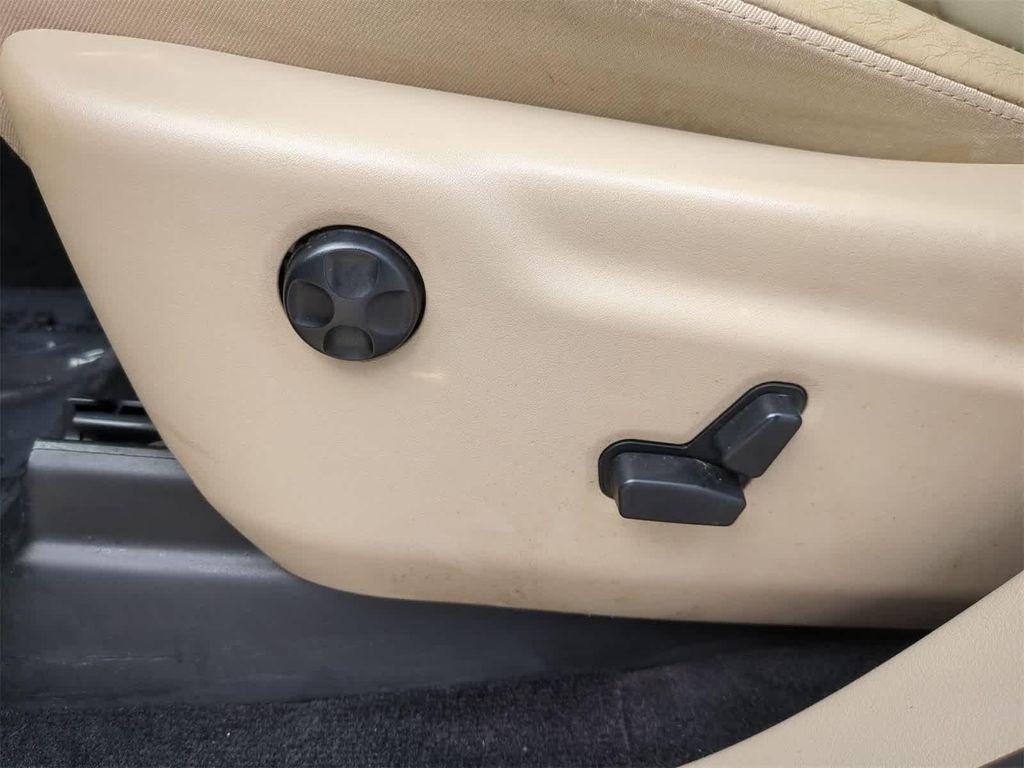 used 2017 Jeep Grand Cherokee car, priced at $16,350