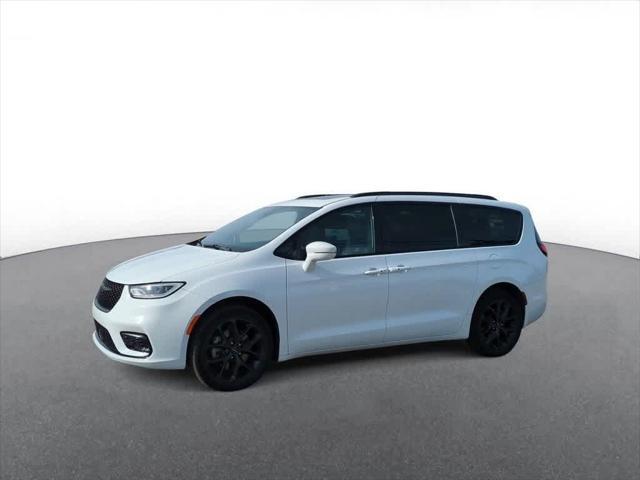 used 2021 Chrysler Pacifica car, priced at $33,925