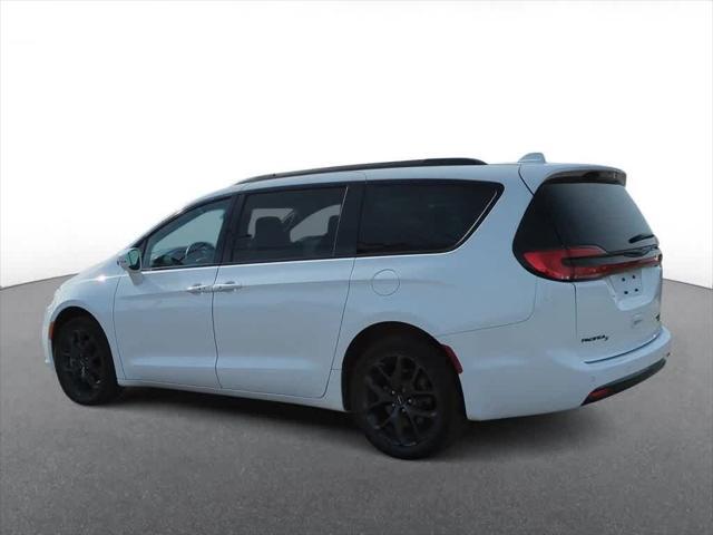 used 2021 Chrysler Pacifica car, priced at $33,925