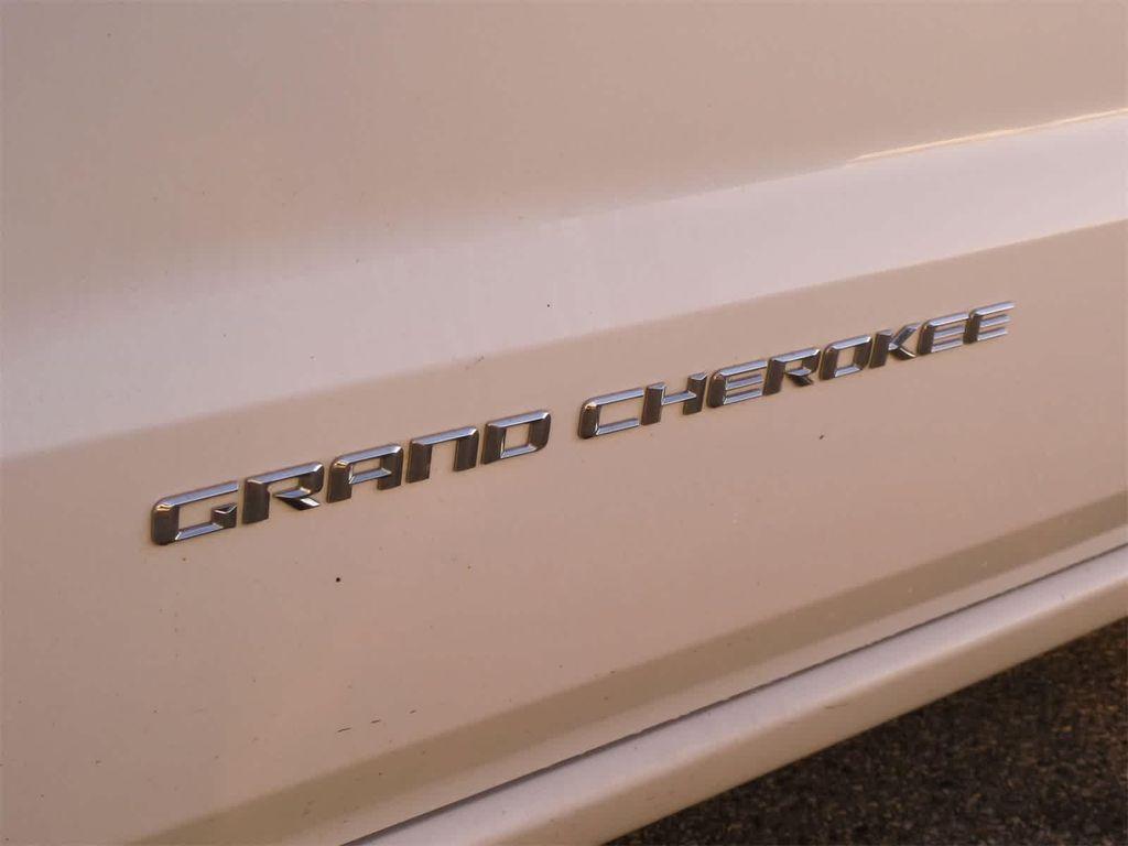 used 2015 Jeep Grand Cherokee car, priced at $7,800