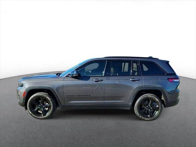 used 2022 Jeep Grand Cherokee car, priced at $34,825