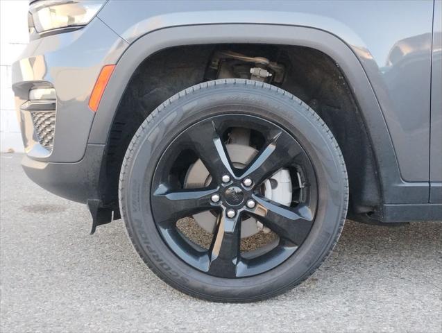 used 2022 Jeep Grand Cherokee car, priced at $34,825