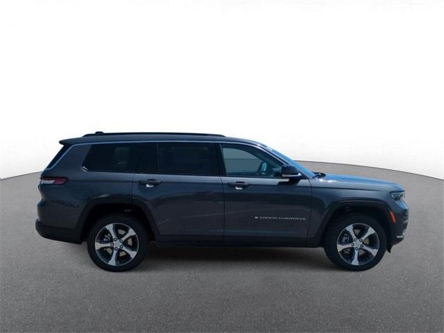 new 2024 Jeep Grand Cherokee L car, priced at $54,302