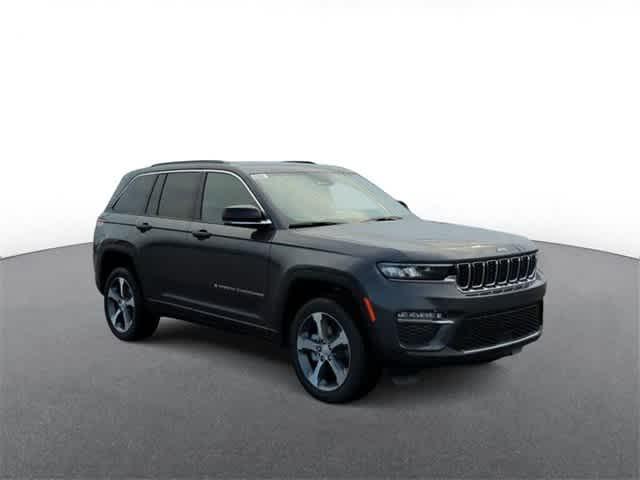 new 2024 Jeep Grand Cherokee car, priced at $47,454