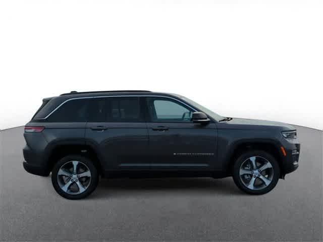 new 2024 Jeep Grand Cherokee car, priced at $47,454