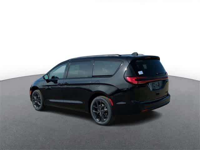new 2024 Chrysler Pacifica car, priced at $50,124