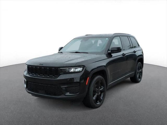 used 2022 Jeep Grand Cherokee car, priced at $31,300