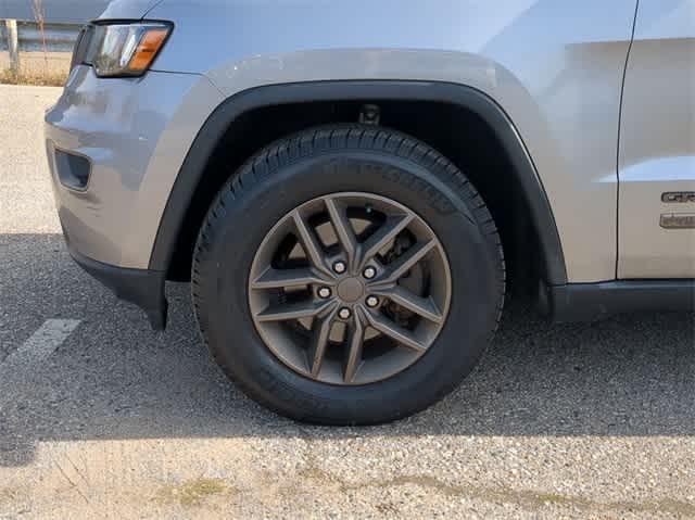 used 2016 Jeep Grand Cherokee car, priced at $14,925